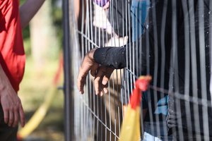 Už iš Užsieniečių registracijos centro pasišalinusio migranto gabenimą – 40 parų arešto