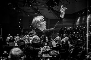 Naujas Lietuvos valstybinio simfoninio orkestro sezonas: nauji vėjai naujose salėse