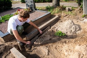 Prarasti kapavietę bijantys panevėžiečiai atakuoja verslininkus – susimoka, kiek prašomi
