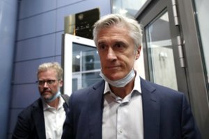 Rusijos ištikimieji: net apkaltintas įtaramiuoju ir toliau investavo sumas į jos ekonomiką – dabar apkaltintas pinigų pasisavinimu