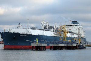 Lietuva ieško naujo suskystintųjų gamtinių dujų laivo: keturi galimi variantai