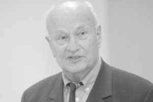 Lietuva atsisveikina su Lietuvos kardiochirurgijos legenda J. Brėdikiu