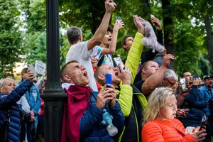 Pažvelgė atidžiau į skiepų priešininkus Lietuvoje ir Latvijoje: akivaizdu, kas juos sieja