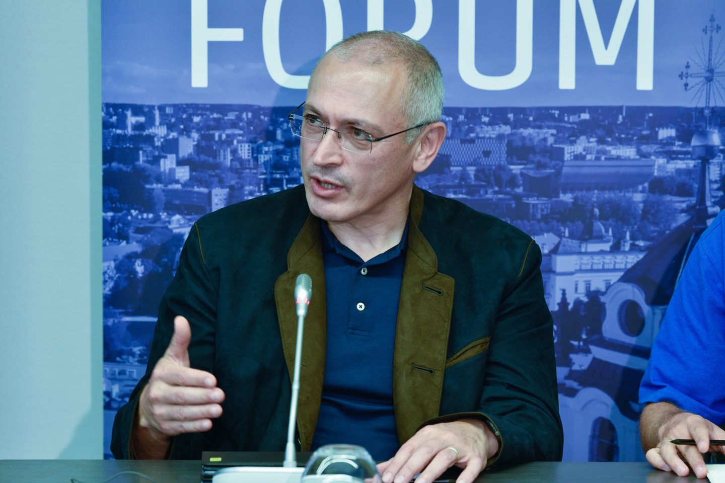 M. Chodorkovskis teigė, kad opozicijos kandidatams praktiškai neleidžiama dalyvauti parlamento rinkimuose.<br>V.Ščiavinsko nuotr.