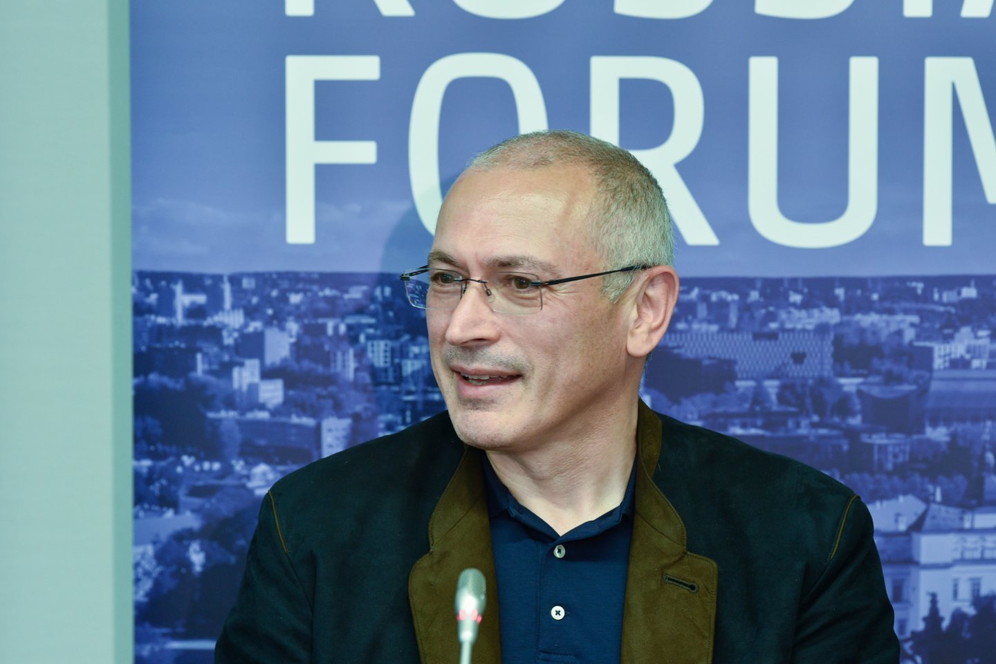 M. Chodorkovskis teigė, kad opozicijos kandidatams praktiškai neleidžiama dalyvauti parlamento rinkimuose.<br>V.Ščiavinsko nuotr.