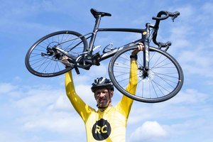 Be automobilio gyvenantis laidų vedėjas S. Stankus debiutuos Velomaratone – mins 50 km