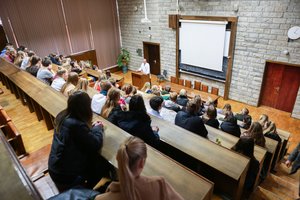 Universitetai suka galvas, kaip patikrinti studentų galimybių pasus