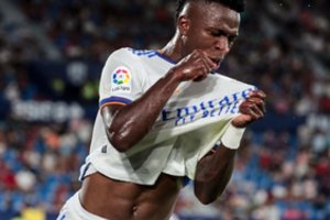 Madrido „Atletico“ iškovojo antrąją pergalę, o „Real“ nesugebėjo įmušti vartuose stovėjusiam „Levante“ gynėjui