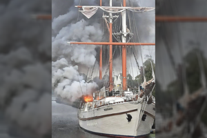 Klaipėdos „Meridianą“ nuniokojus liepsnoms, prisiminė jo praeitį paženklinusius nuotykius