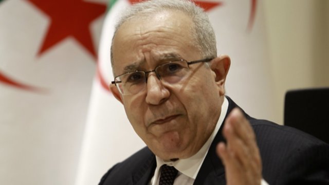 Alžyras nutraukė diplomatinius santykius su Maroku: priežastis – karalystės „priešiški veiksmai“