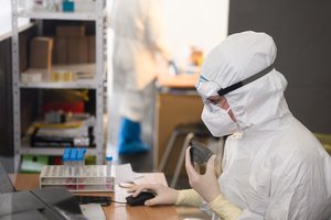 Lietuvoje nustatyti 703 nauji koronaviruso atvejai, 7 žmonės mirė