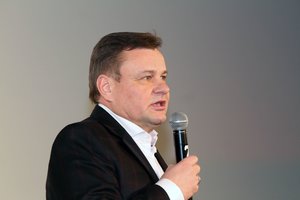 Į LKF prezidento postą kandidatuojantis Vydas Gedvilas: „Moksleivių krepšinis – visos Lietuvos krepšinio sistemos prioritetas“