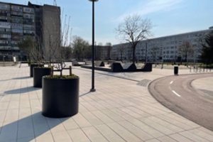 Išpuoselėtą uostamiesčio erdvę pamėgusius benamius vaikys net su policija