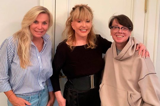 A. Pugačiova linkėjo stiprybės vėžiu sergančiam garsiam Rusijos dizaineriui