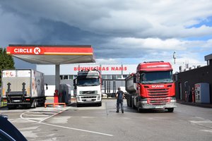 Estijos „Circle K“: pasaulinių naftos kainų mažėjimas nepasieks mažmeninių kainų