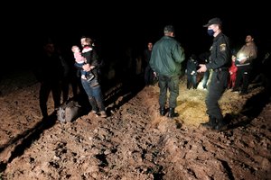 Latvijos ir Baltarusijos sieną nelegaliai kirsti bandė 38 žmonės