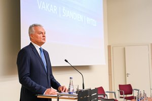 G. Nausėda studentams linkėjo vienybės, drąsos ir polėkio