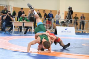 Lietuvos imtynių čempionato finale – sunki Manto Knystauto pergalė ir netikėtas pasaulio jaunimo čempiono pralaimėjimas