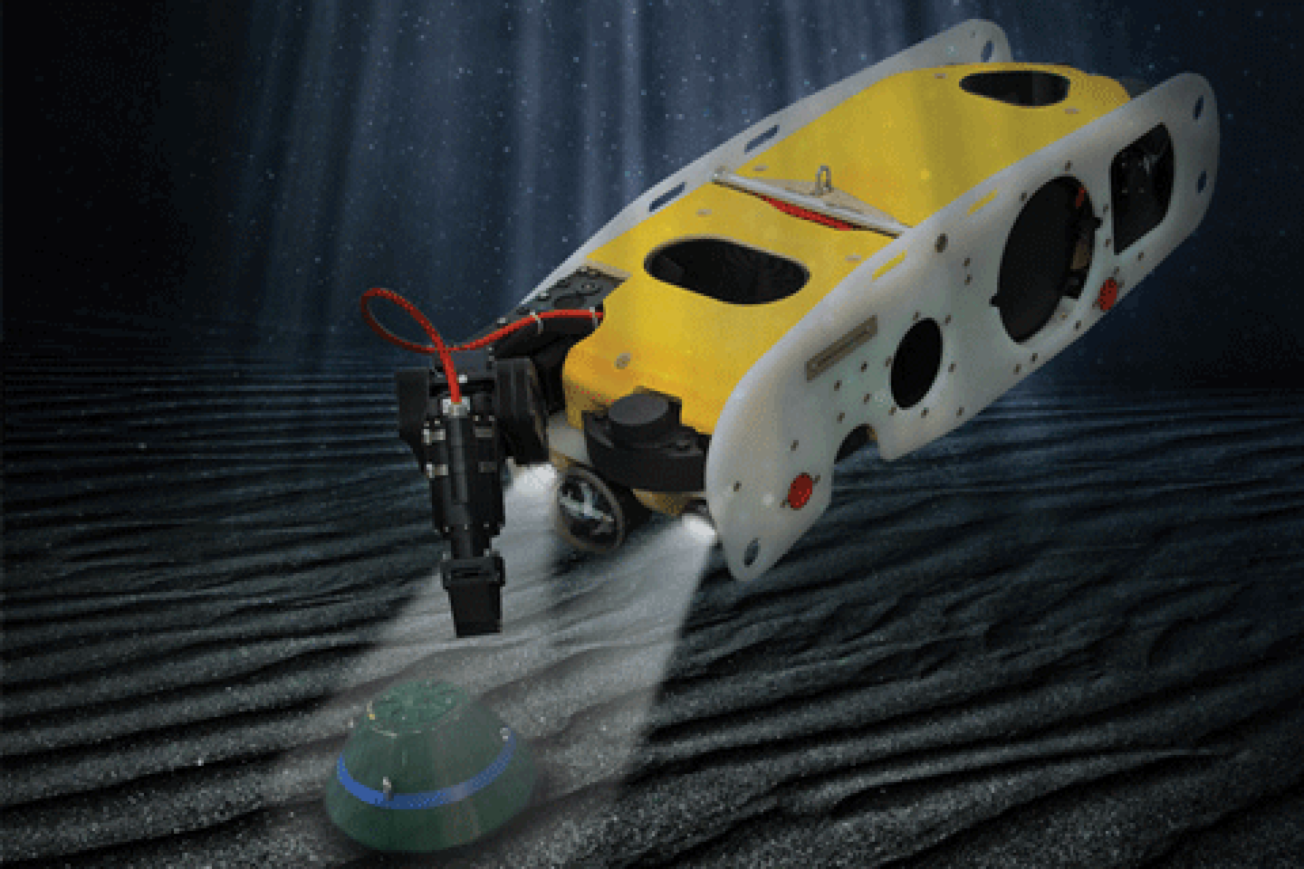  Demonstracijoje dalyvavusi SAAB koncerno (Švedija) sukurta po vandeniu veikianti nuotoliniu būdu pilotuojama sistema „Sea Wasp“, aptinkanti, atpažįstanti ir neutralizuojanti improvizuotus sprogstamuosius užtaisus.<br> „Ocean 2020“ nuotr.