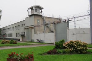 Paskelbus apie uždaromus pataisos namus Kybartuose, pareigūnai priversti greitai spręsti, kur pereis dirbs