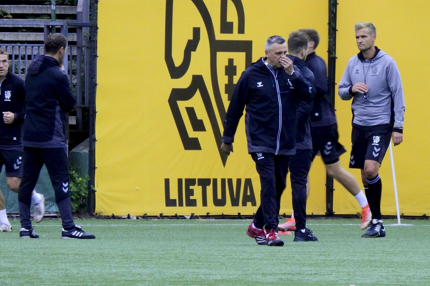  Lietuvos futbolo rinktinė pradėjo pasirengimą pasaulio čempionato atrankos mačams.<br> V.Ščiavinsko nuotr.
