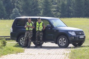 Vis daugiau buvusių pasieniečių grįžta atgal į tarnybą