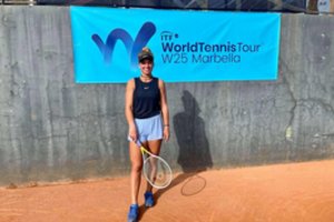 Akvilės Paražinskaitės pergalės – ir vienetų, ir dvejetų varžybose