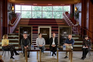 „Rožės kavalieriuje“ – plevenanti nesvarumo būsena, geniali R. Strausso muzika ir linksmas žaidimas