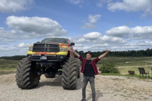 Vienintelėje ralio trasoje Lietuvoje treniruojasi žymiausi lenktynininkai, o mėgėjams siūlo pervažiuoti seną golfą