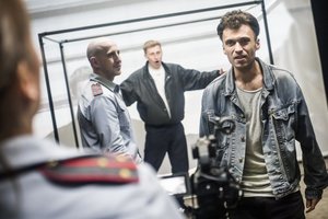 Spektaklis apie smegenų plovimą Rusijoje tęsia turą po Lietuvą – ne tik juokiesi, bet ir kraupsti