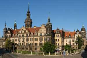 LDK valdovo brangenybes su deimantais pavogę plėšikai apkaltinti, bet lobiai dingo kaip į vandenį