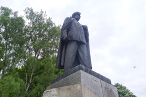 Kultūros ministras tikras – nukėlus P. Cvirkos paminklą neišdygs biurų ar daugiabučių