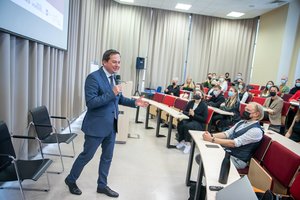 Užsienio reikalų viceministras A. Pranckevičius: kodėl moterų reikia politikoje