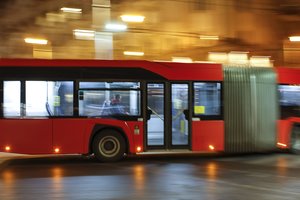 Pamatęs, kaip elgiasi keleivė, vilnietis net spruko iš autobuso: „Viskas vyko priešais vairuotojo kabiną“