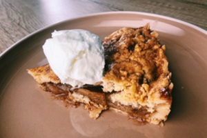 Gydytoja siūlo pasimėgauti rudenišku obuolių pyragu: receptas – tikra klasika