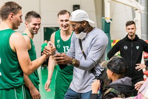 „Žalgirio“ rungtynes stebėjo netikėtas svečias – S. Weemsas atvyko aplankyti Kaune augantį sūnų