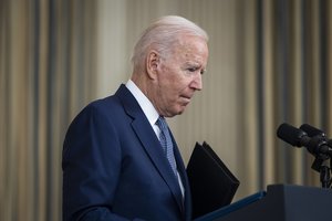 Analitikai: J. Bidenas nenori tęsti JAV „pasaulio policininko“ vaidmens