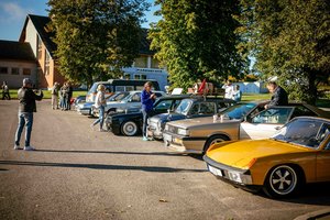 Parubežio keliais nudundėjo istorinių automobilių ralis: gyventojai to dar nebuvo matę