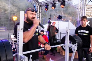 10-asis Vilniaus sporto festivalis finišavo štangos spaudimo rekordo šturmu