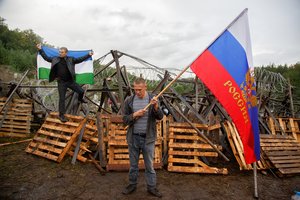 Moteris Rusijoje nuteista už pagyvenusiai įkalinto aktyvisto mamai duotus 70 eurų