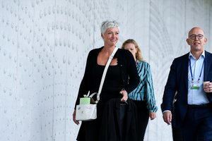 Malaizijos oro linijų lėktuvo katastrofos aukų artimieji kritikuoja „korumpuotą“ Rusiją