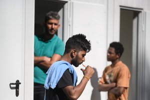 Lenkijos sienos apsaugos tarnyba įspėja, kad Baltarusijoje yra 10 tūkst. į ES siekiančių patekti migrantų