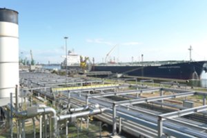 „Klaipėdos naftoje“ gaisrą sukelti norėjusį jaunuolį įkvėpė riaušės JAV 