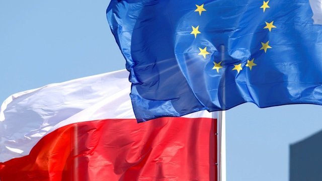 EK reikalauja Lenkijai skirti kasdienes baudas: Varšuva tai įvertino kaip „agresijos aktą“