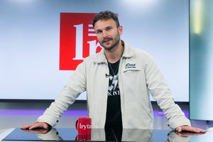 Šią vasarą milžiniško populiarumo sulaukęs Vaidas Baumila prisiminė jį lydėjusius nuopuolius