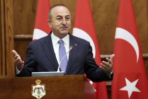 Turkija: „nėra ko skubėti“ pripažinti Talibano valdžią Afganistane