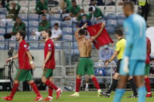 Europos stadionuose – dar trylika atrankos mūšių: portugalai laimėjo ir be C. Ronaldo