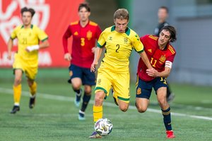 Lietuvos jaunimas Vilniuje priešinosi, bet 0:2 neatsilaikė prieš Ispanijos futbolo ateitį