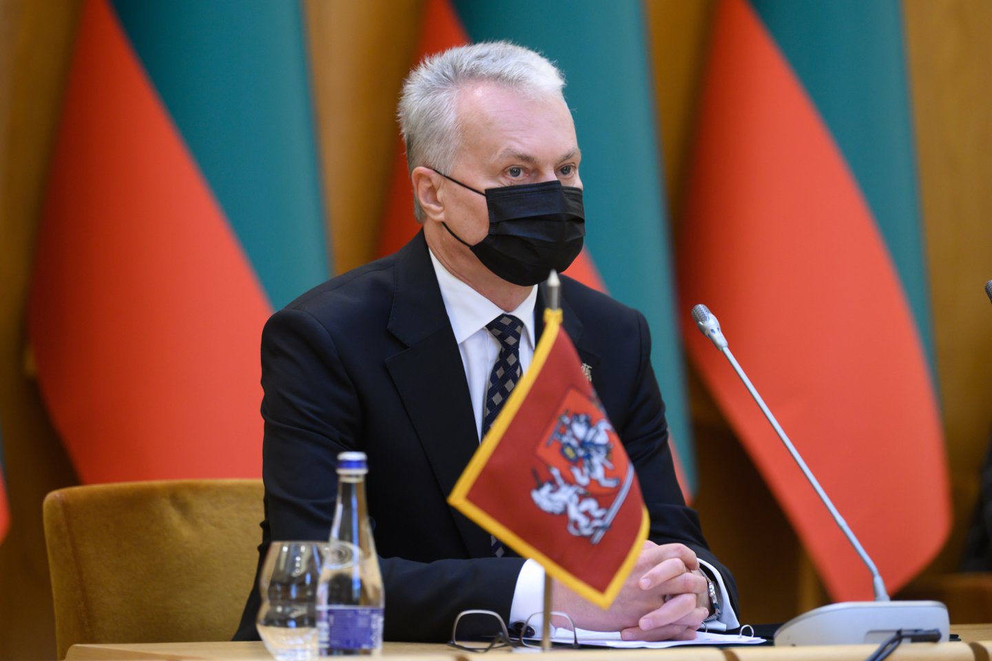 Prezidentas Gitanas Nausėda trečiadienį su Seimo pirmininke Viktorija Čmilyte-Nielsen ir kitais Seimo valdybos nariais aptars rudens sesijos darbus.<br>V.Skaraičio nuotr.