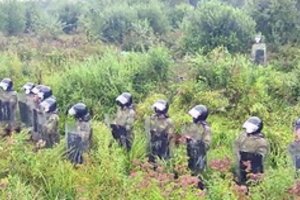 Prie Lietuvos sienos Baltarusijos pusėje įstrigusi viena migrantų grupė 